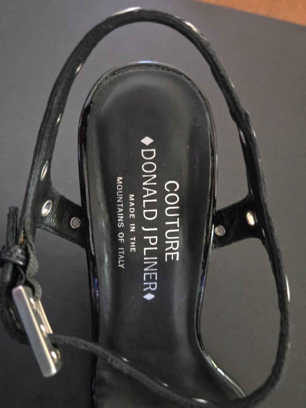 Couture Donald J. Pliner Patent Leather Grommet Sandals - Size 10 - Picture 3 of 4